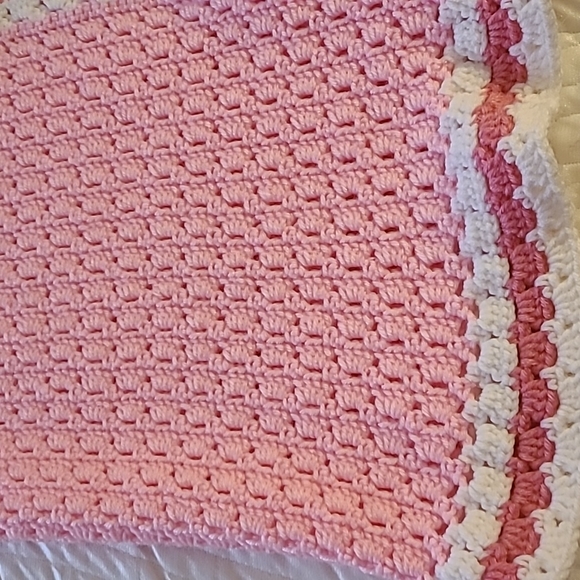 Hand Knit Baby Blanket - Picture 2 of 3